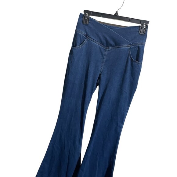 Halara Flex Denim Flare Pants Size S Blue Stretch Comfortable Lightweight - Picture 2 of 5